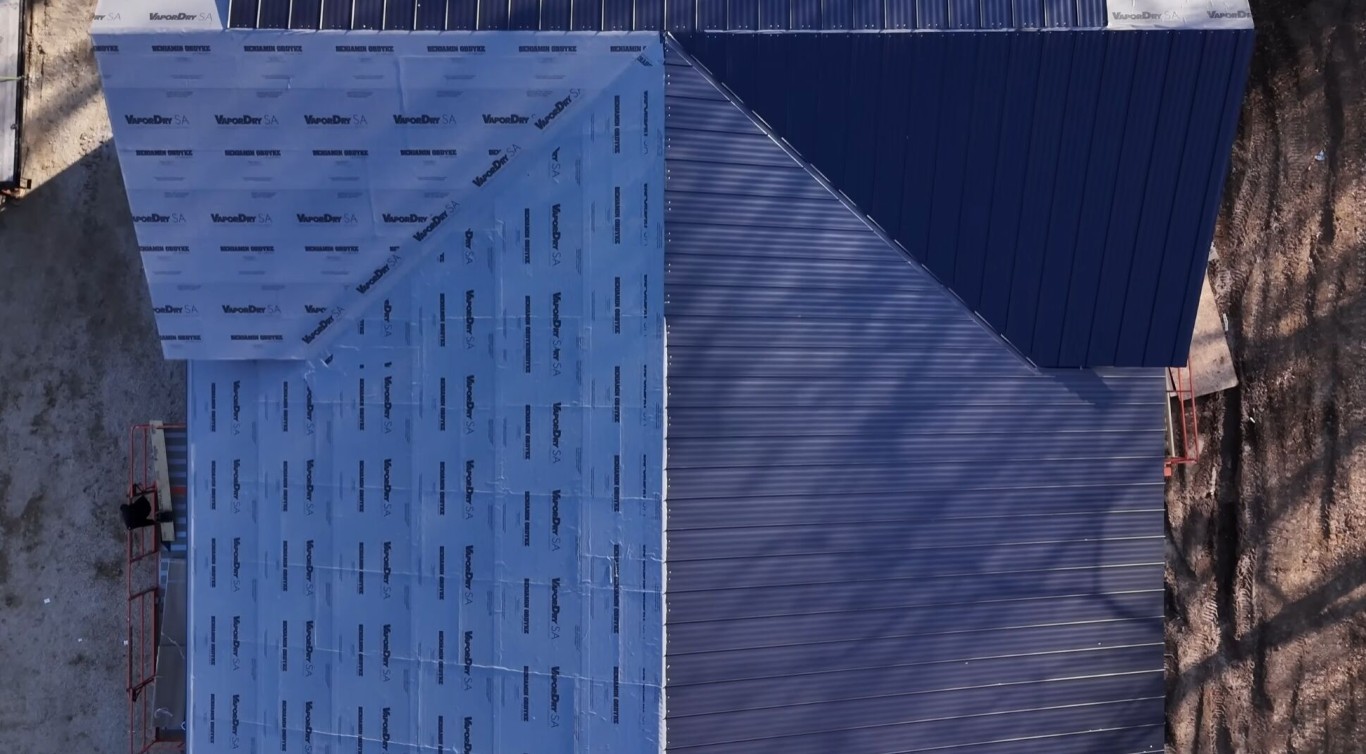 New commercial metal roof installation in progress in Cicero, IL